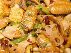 -多嘴超级肉蟹煲(中街恒隆故宫店)