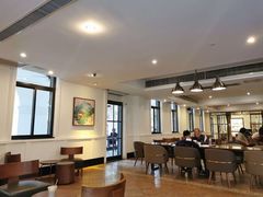 大堂-星巴克臻选(广州沙面店)