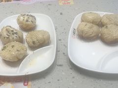 -小杨生煎(金山百联购物中心3楼店)