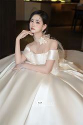 点击看大图 -艾拉·女王婚纱礼服馆