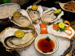 -山川小町·极番烧肉(新地假日广场店)