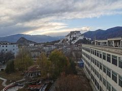 -平措康桑·和牛自助观景餐厅(布达拉宫店)