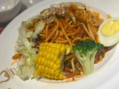 -汤姆家的牛排意面披萨(新城市广场店)