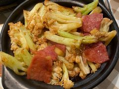 -新大咀港式茶餐厅(宝山万达店)