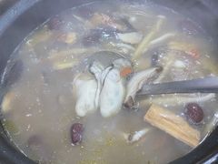 -濠轩阁特色生蚝火锅(水湾路店)