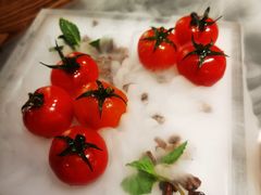 番茄脆菇沙拉-小大董·烤鸭(观景餐厅·南京西路店)