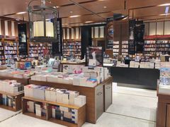 -诚品(信义店)