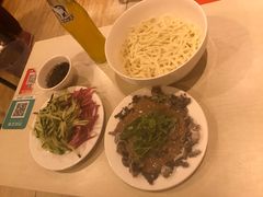 -黑八私房老北京炸酱面