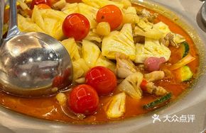 Spicy Vitamin C Pineapple Sour Soup Pot Frog Legs