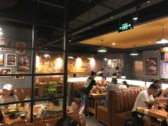 大堂-肥肥虾庄·金牌油焖大虾(杨园滨江时代walk店)