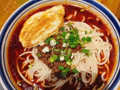 招牌传统麻辣面-聚合鑫东北熏酱熟食麻辣面(长阳店)