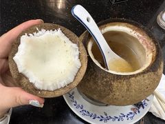 椰子炖乌骨鸡-達揚原味燉品(文明路店)
