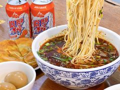 -牛一嘴·兰州牛肉面·大盘鸡(财富中心店)