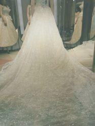 -LA GRACE高端婚纱礼服定制馆