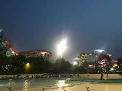 -汤山欢乐水世界