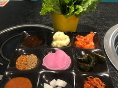 -烤路里·韩国品质自助烤肉(石路天虹4号店)