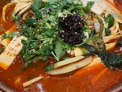-成都你六姐·牛肉冒菜(上海环宇荟店)