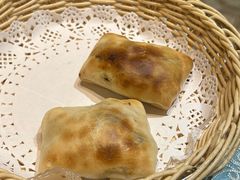 馕坑烤包子-巴扎美食·新疆菜·西域歌舞表演餐厅(新疆大厦店)
