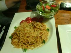 意大利肉酱面套餐（含沙拉、红茶）-雕刻时光咖啡馆(北航店)
