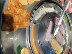 -哈哈碳都·牛肋条无限自助烤肉(台江万达店)