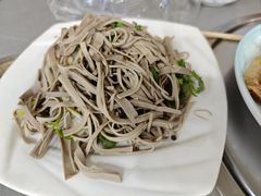 -溢心园香河肉饼总店