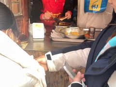 -玛马艾脆皮水磨年糕(湖北路87-89小区店)