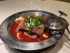 -老王全牛宴·鲜牛肉牛杂火锅(总店)