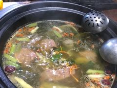 -陆记牛庄·碳锅龙虾烧烤(爱上花园店)