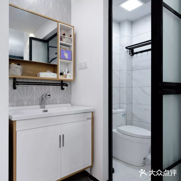 32㎡小户型，装修后面积多出一倍，清爽简约，谁住谁爱！