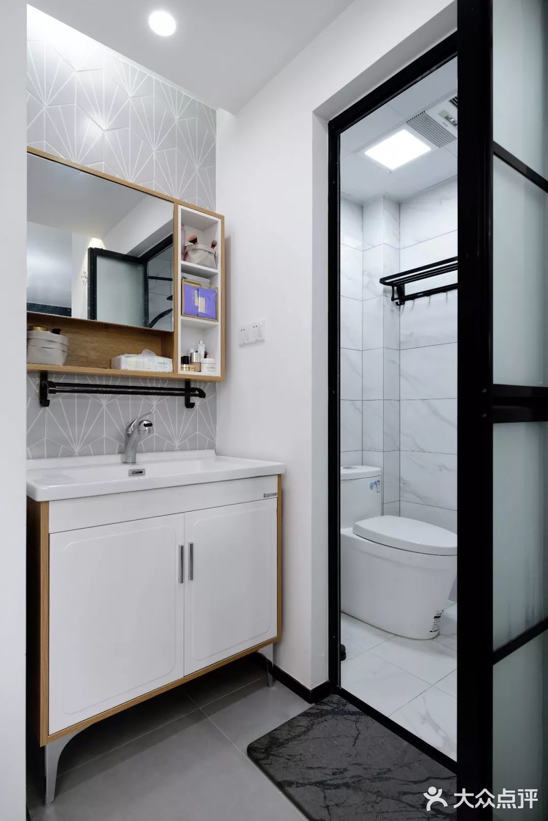 32㎡小户型，装修后面积多出一倍，清爽简约，谁住谁爱！