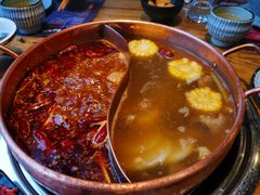 鸳鸯锅-牛村来人潮汕牛肉火锅(西单店)