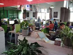 -三只松鼠生活馆(芜湖弋江金鹰店)