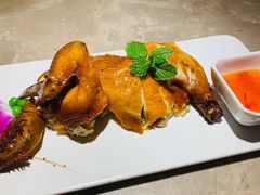 脆皮童子鸡-新白鹿餐厅(金鹰新街口店)