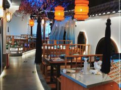 大堂-荷塘秋月·本帮江浙菜(国权路店)