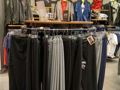 -PUMA品牌自营折扣店(苏州比斯特购物村店)