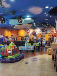 -万达宝贝王(长春红旗街店)