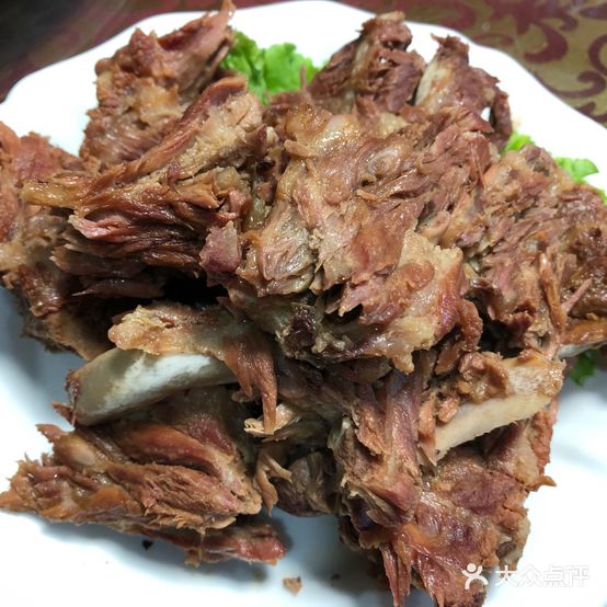 老崔头酱肉菜馆(新荣店)