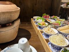 -聚汇三少·龙虾·中餐厅(莫邪路新天地店)
