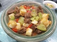 青椒豆腐焖牛腩-建坤水席宫·洛阳菜(中州路店)