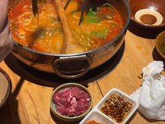 -黔诚多彩火锅(甲秀楼店)