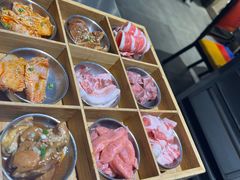 -马路牙子烧烤音乐酒馆(望京店)