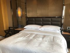 -中山利和希尔顿酒店