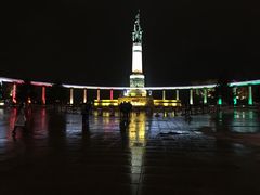 -人民防洪胜利纪念塔