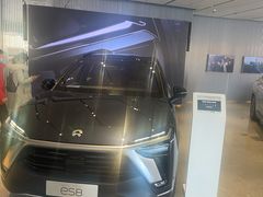 -蔚来中心(北京中关村店)