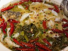 -江渔儿酸菜鱼(映月湖环宇城店)
