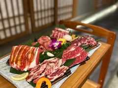 -明洞阿姨·韩式酱蟹烤肉·创意料理(三元桥店)