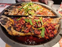 -鸣记脆皮烤鱼·海鲜烤鱼(三八广场店)