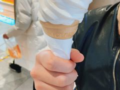 香草火炬冰淇淋-汉堡王(上海虹口龙之梦)