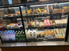 -星巴克臻选(周浦万达店)