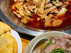 -大众跷脚牛肉馆·非遗传承单位(峨眉山店)